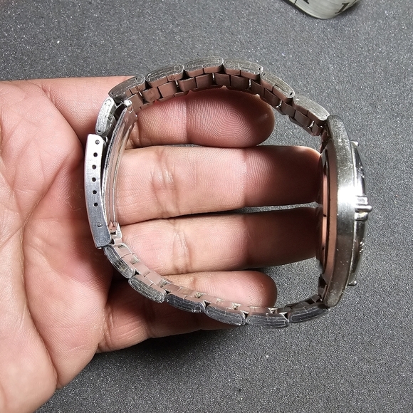 Advance Mens Silvertone Fashion Quartz Watch Working PUR54813W shows signs of we - Picture 6 of 10